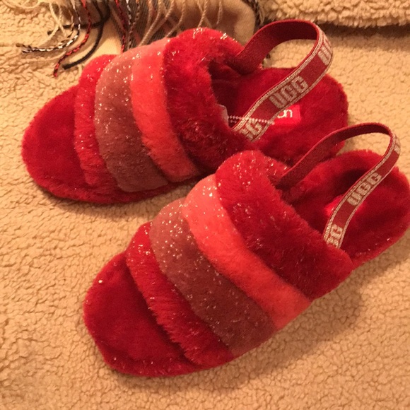 New UGG FLUFF Yeah Red SLIDES w HEAL STRAP size 6 ( fit like 7) - Picture 3 of 11